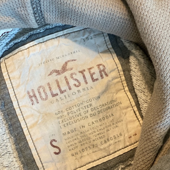 Hollister Pullover Hoodie - Picture 7 of 7
